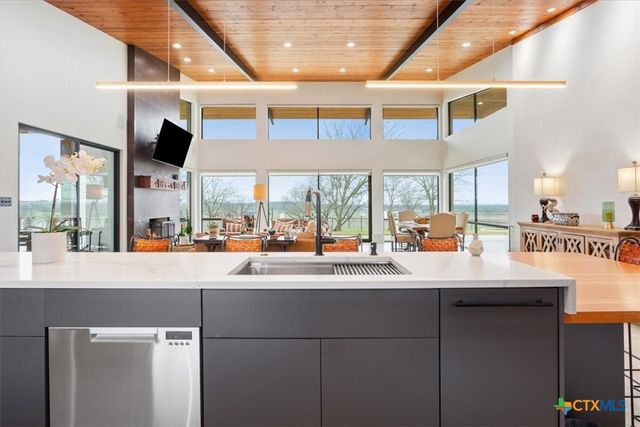 11579 Willow Grove Road, Moody, TX 76557