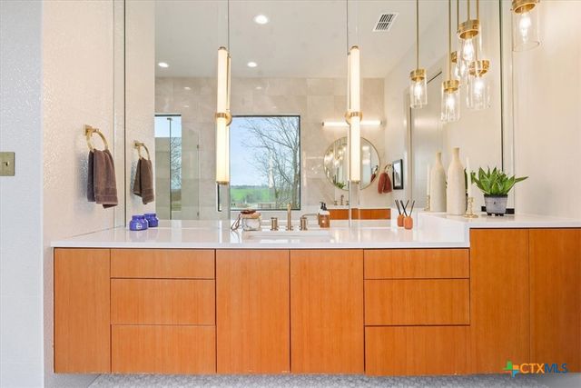 11579 Willow Grove Road, Moody, TX 76557