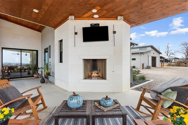 11579 Willow Grove Road, Moody, TX 76557