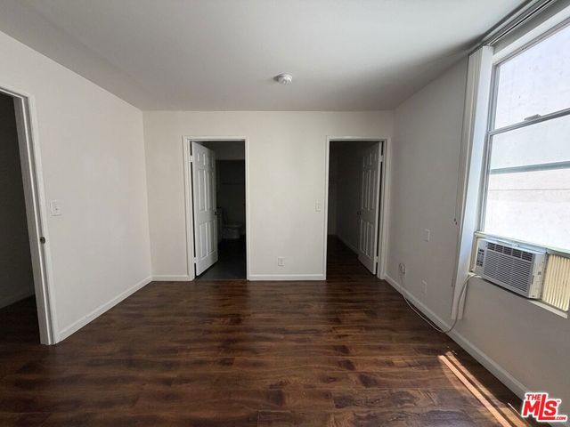 1337 N Sierra Bonita Avenue 204, Los Angeles, CA 90046