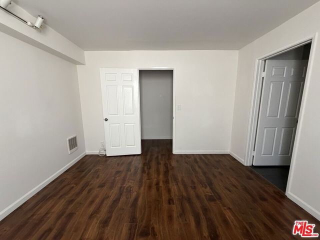 1337 N Sierra Bonita Avenue 204, Los Angeles, CA 90046
