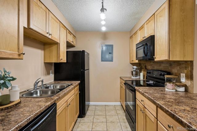 381 S Ames Street G101, Denver, CO 80226