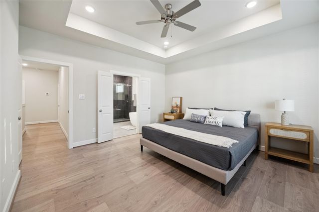 6340 Paddington Bend Drive, Houston, TX 77008