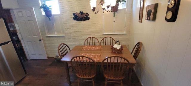 8088 FAIRVIEW ST, Philadelphia, PA 19136