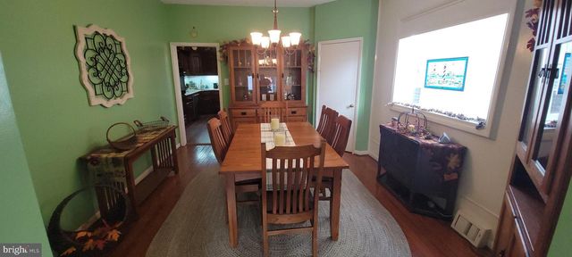 8088 FAIRVIEW ST, Philadelphia, PA 19136