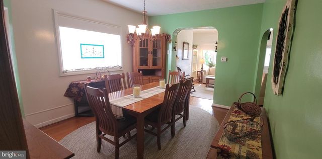 8088 FAIRVIEW ST, Philadelphia, PA 19136