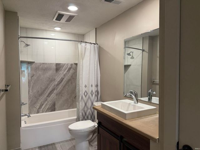 7680 S Fairfax Road, Bloomington, IN 47401