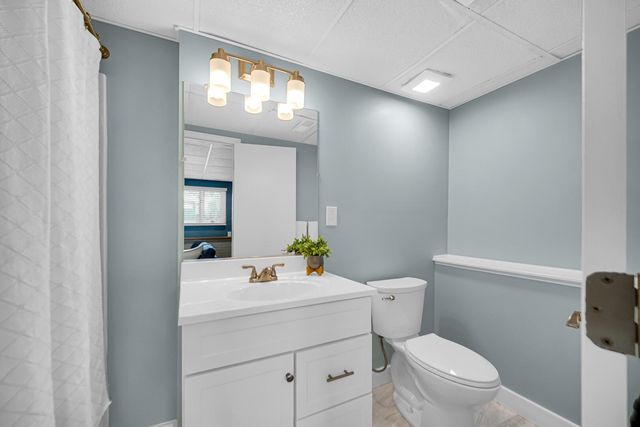 1515 W 94th Avenue, Crown Point, IN 46307