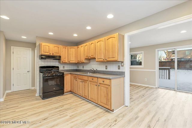 78 Liberty Place, Hazlet, NJ 07734