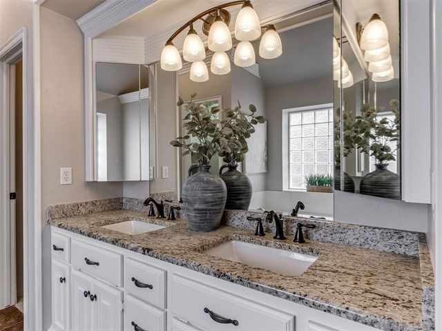 12509 Kingsgate Drive, Oklahoma City, OK 73170