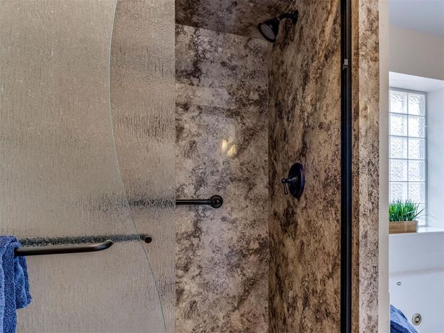 12509 Kingsgate Drive, Oklahoma City, OK 73170