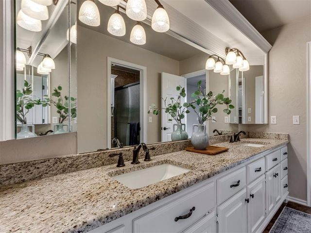 12509 Kingsgate Drive, Oklahoma City, OK 73170