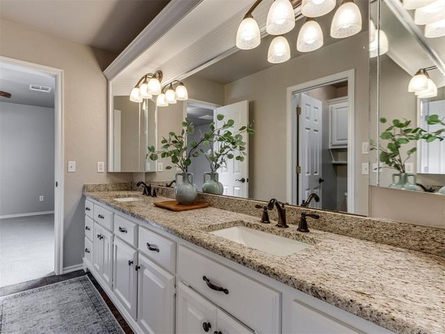 12509 Kingsgate Drive, Oklahoma City, OK 73170