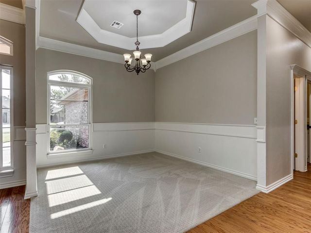 12509 Kingsgate Drive, Oklahoma City, OK 73170