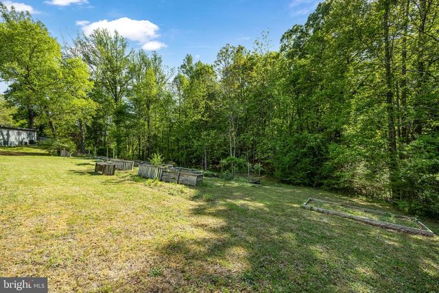 7310 MACEDONIA RD, Woodford, VA 22580