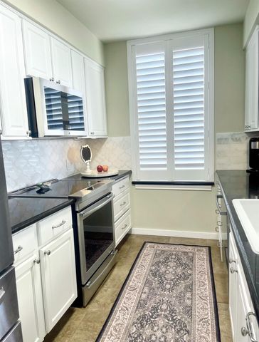 14655 E Champion Forest Drive E 1402, Houston, TX 77069