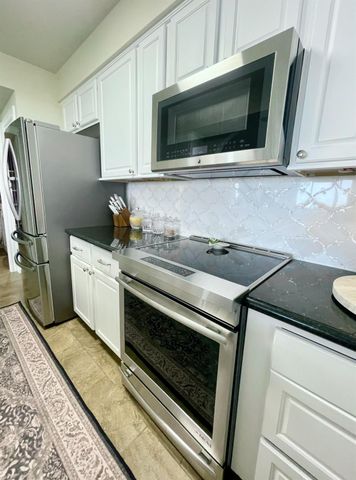 14655 E Champion Forest Drive E 1402, Houston, TX 77069