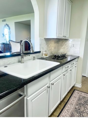 14655 E Champion Forest Drive E 1402, Houston, TX 77069