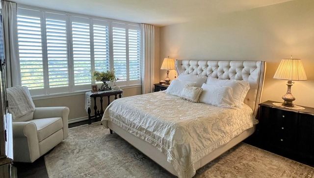 14655 E Champion Forest Drive E 1402, Houston, TX 77069