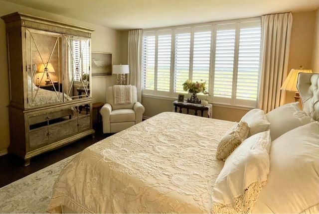 14655 E Champion Forest Drive E 1402, Houston, TX 77069