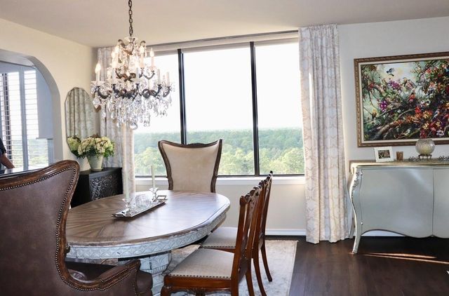 14655 E Champion Forest Drive E 1402, Houston, TX 77069