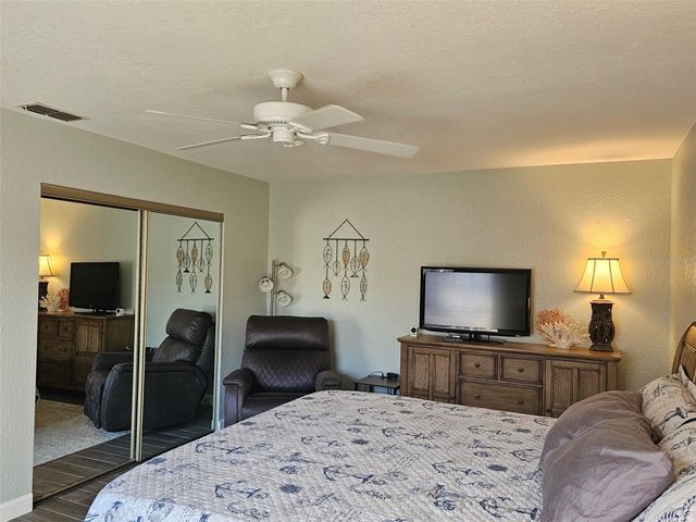 4522 LA JOLLA DRIVE, Bradenton, FL 34210