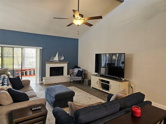 4522 LA JOLLA DRIVE, Bradenton, FL 34210