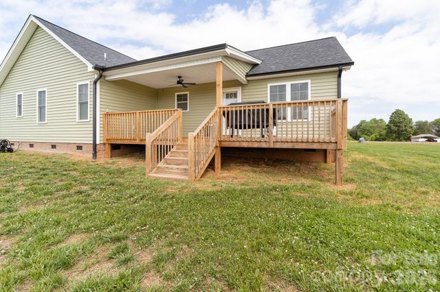3167 Paul Elmore Road, Lincolnton, NC 28092