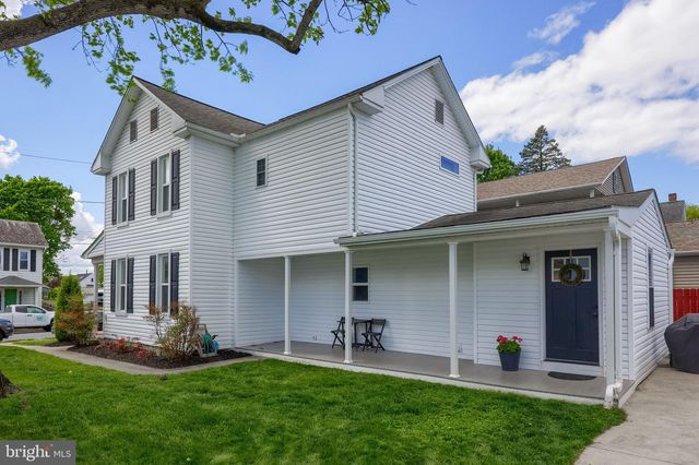 1971 NEW ST, East Petersburg, PA 17520