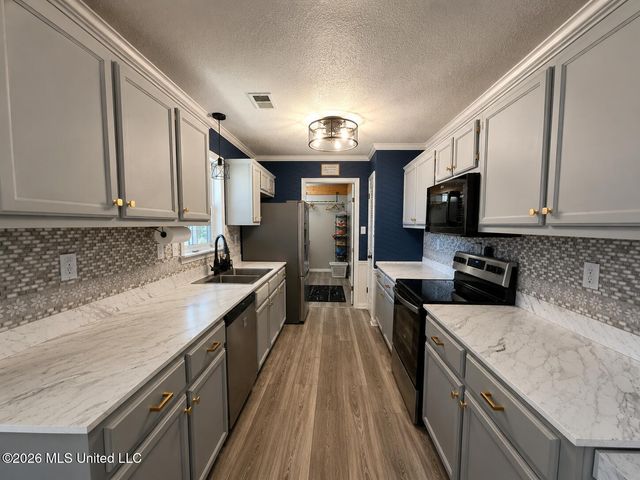 2306 Barrett Street, Southaven, MS 38672