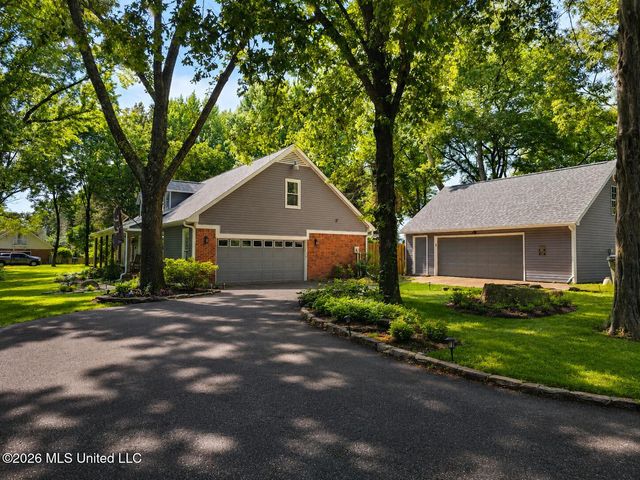 2306 Barrett Street, Southaven, MS 38672