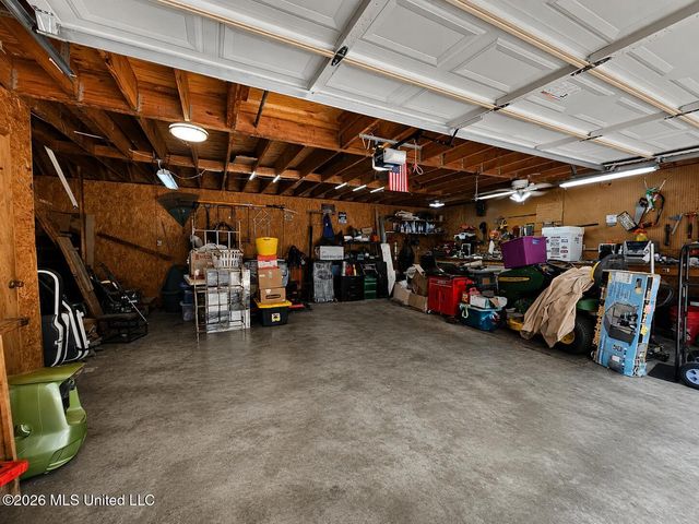 2306 Barrett Street, Southaven, MS 38672