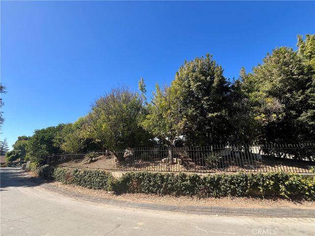 9625 Oak Pass Road, Beverly Hills, CA 90210