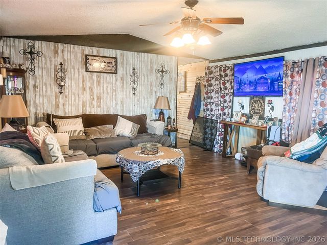 113691 S Douglas Street, Eufaula, OK 74432