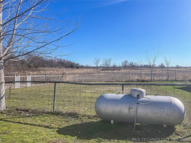 113691 S Douglas Street, Eufaula, OK 74432