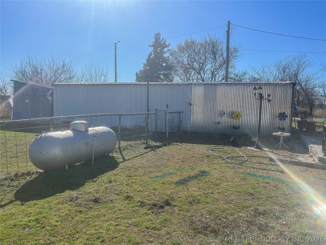 113691 S Douglas Street, Eufaula, OK 74432