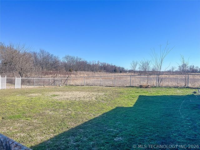 113691 S Douglas Street, Eufaula, OK 74432