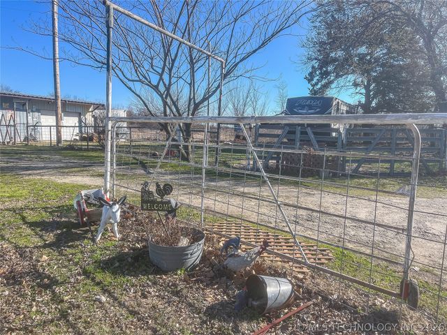 113691 S Douglas Street, Eufaula, OK 74432