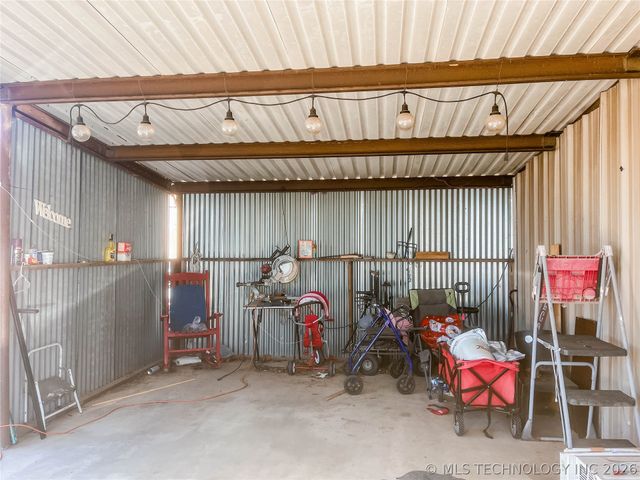 113691 S Douglas Street, Eufaula, OK 74432