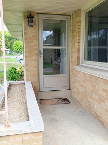 5310 S 115th STREET, Hales Corners, WI 53130