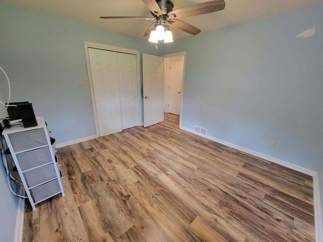 5310 S 115th STREET, Hales Corners, WI 53130