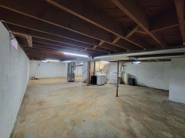 5310 S 115th STREET, Hales Corners, WI 53130