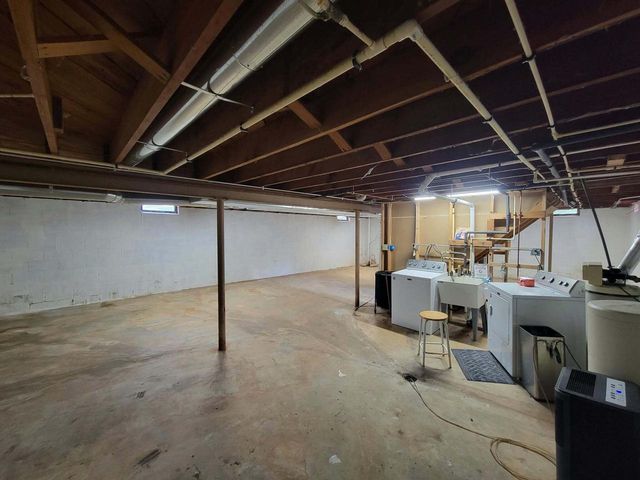 5310 S 115th STREET, Hales Corners, WI 53130
