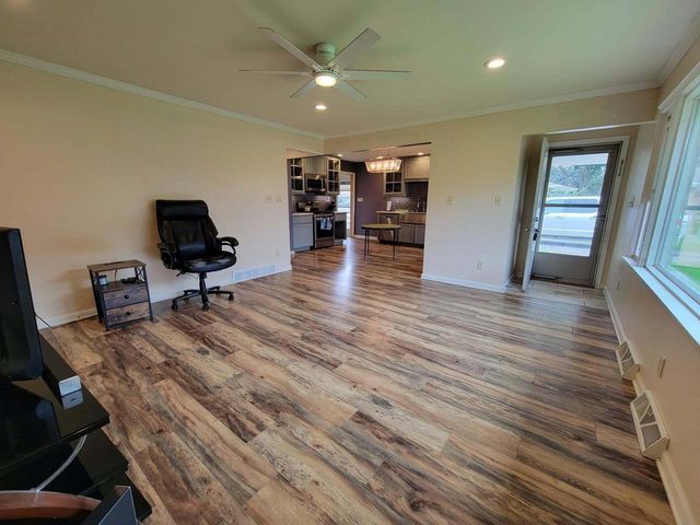 5310 S 115th STREET, Hales Corners, WI 53130