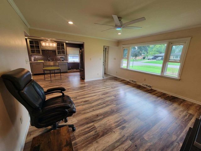 5310 S 115th STREET, Hales Corners, WI 53130