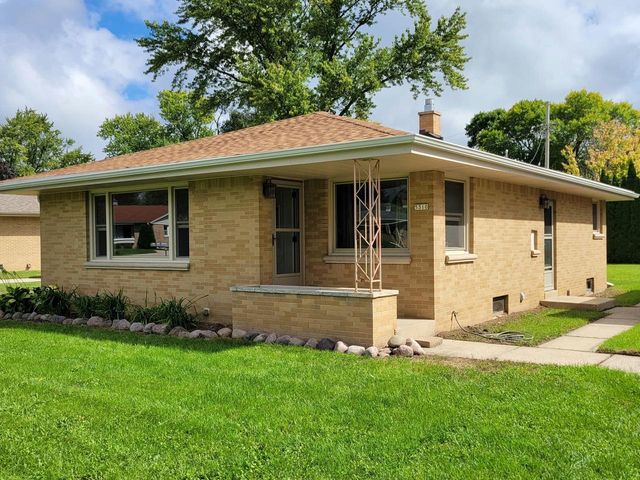 5310 S 115th STREET, Hales Corners, WI 53130