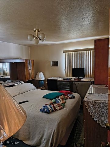 18743 Garden Boulevard, Cleveland, OH 44128