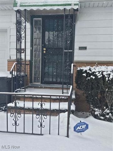 18743 Garden Boulevard, Cleveland, OH 44128