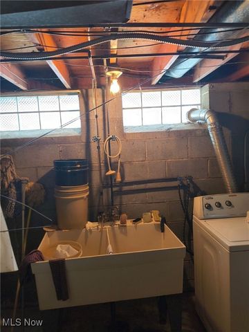 18743 Garden Boulevard, Cleveland, OH 44128