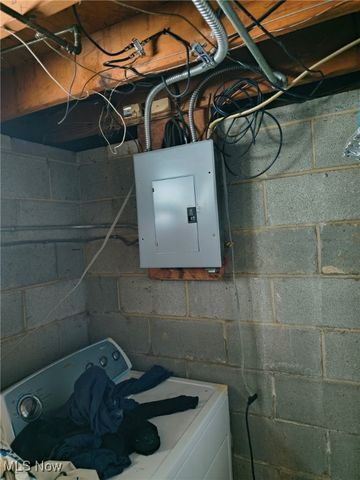 18743 Garden Boulevard, Cleveland, OH 44128